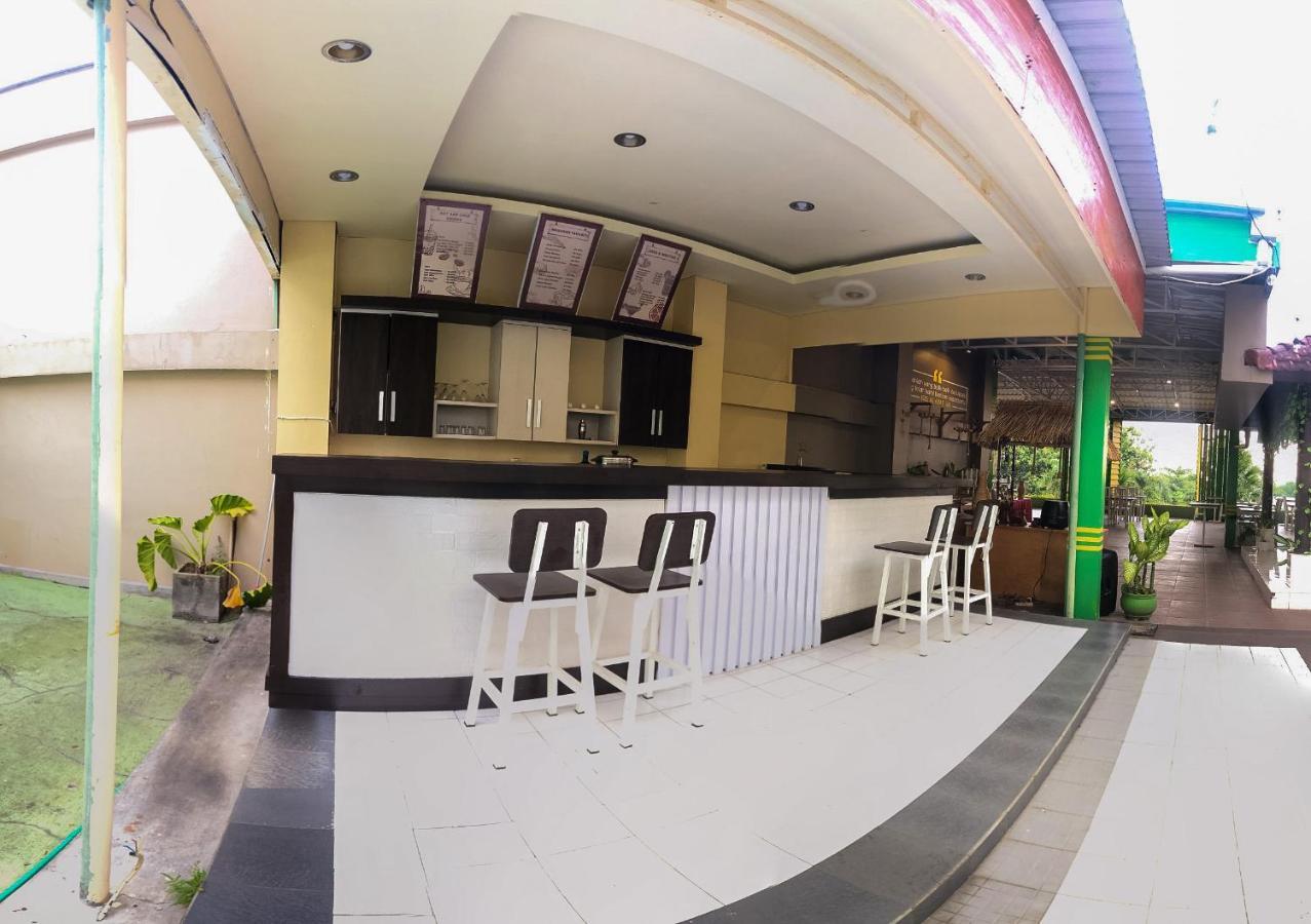 Grand Madani Hotel Mataram Exterior photo